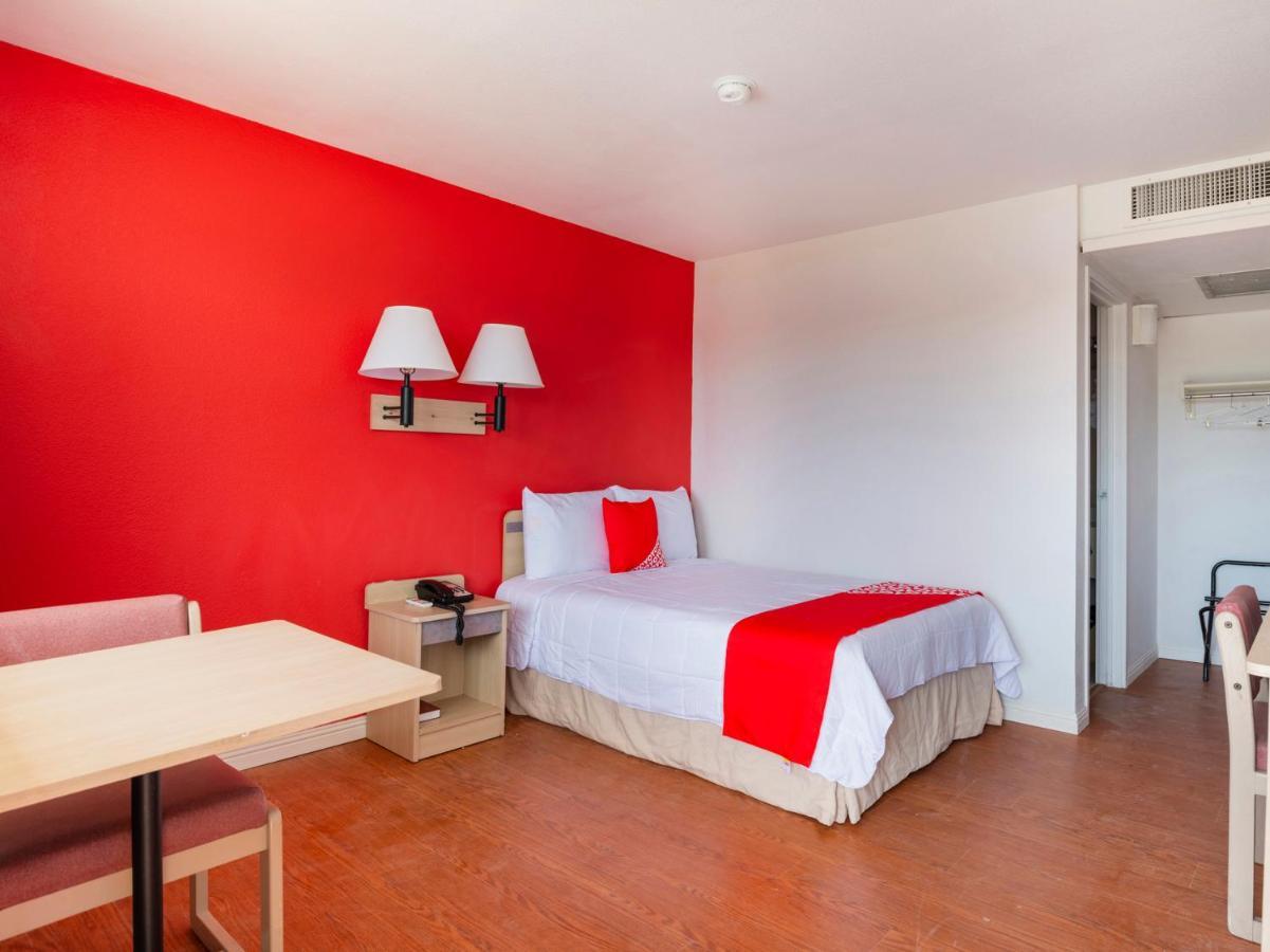 Oyo Hotel Віллкокс Екстер'єр фото